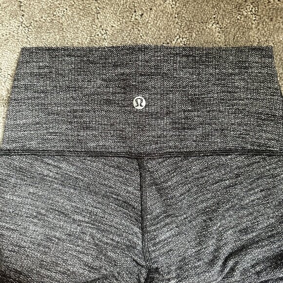 Lululemon Wunder Under Crop Legging Hi Rise Size 4 Heathered Black 21" - Picture 7 of 11